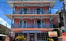 Hotel Bocas Town